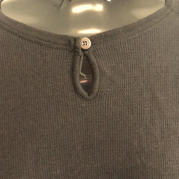 NEW Aventura Organic Black Lightweight Top, Size Large - Picture 7 of 14